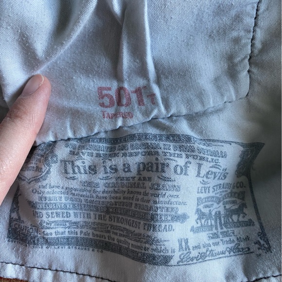 Women’s Levi’s 501 Jeans - Picture 7 of 7